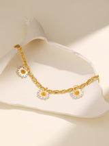 Sweet Daisy Bloom Gold Bracelet